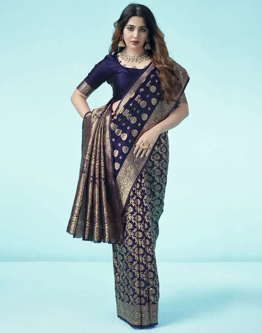 Exquisite Dark Blue Kanjivaram Silk Saree with Gold Detailing