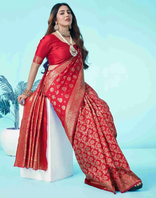 Stunning Red Silk Saree with Intricate Gold Detailing for Festive Occasions