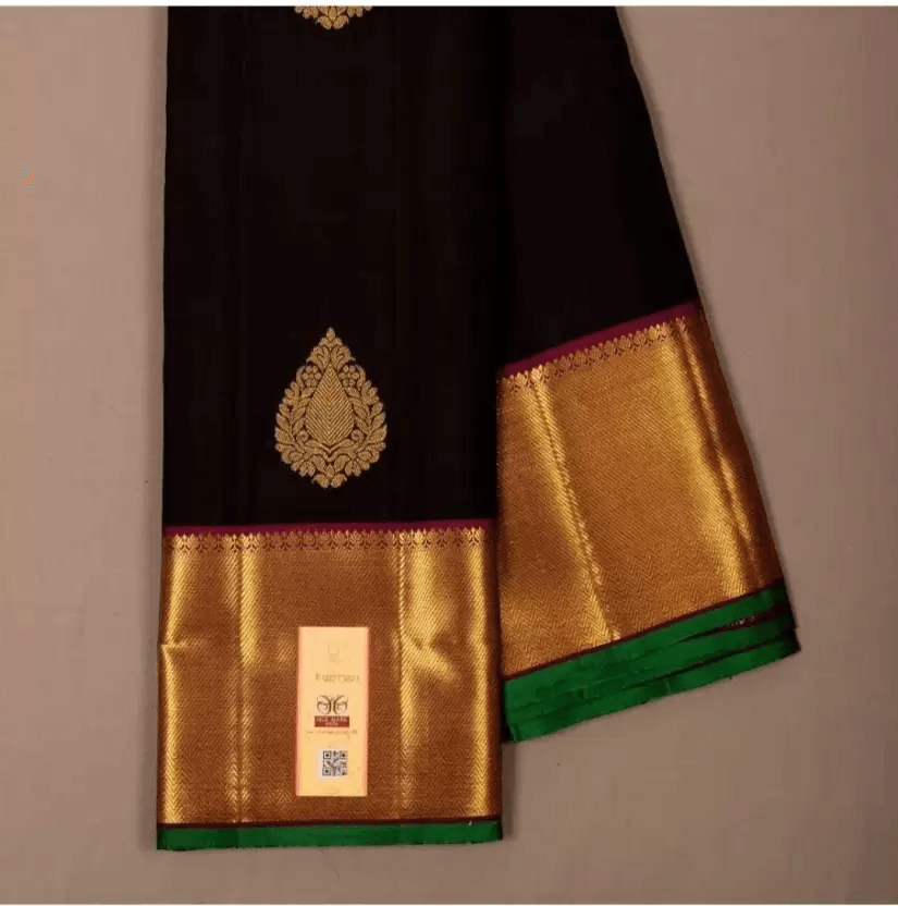 Midnight Charm: Elegant Black Saree with Pan Leaf Design - Outfit Odessey