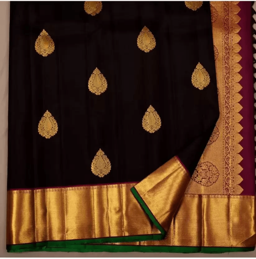 Midnight Charm: Elegant Black Saree with Pan Leaf Design - Outfit Odessey