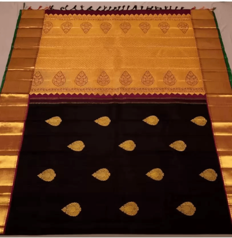 Midnight Charm: Elegant Black Saree with Pan Leaf Design - Outfit Odessey