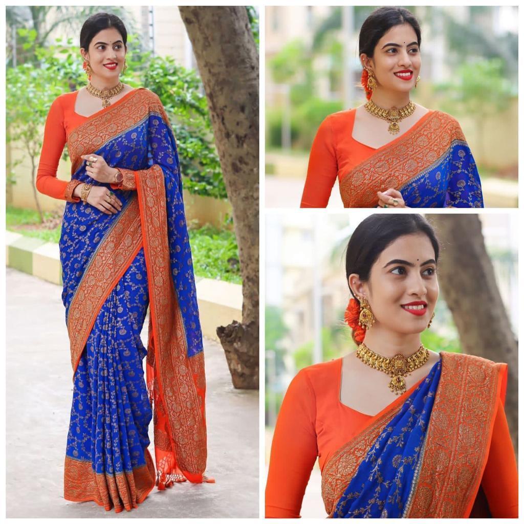 Elegant Blue & Red Paisley Kanjivaram Silk Saree for Timeless Charm - Outfit Odessey