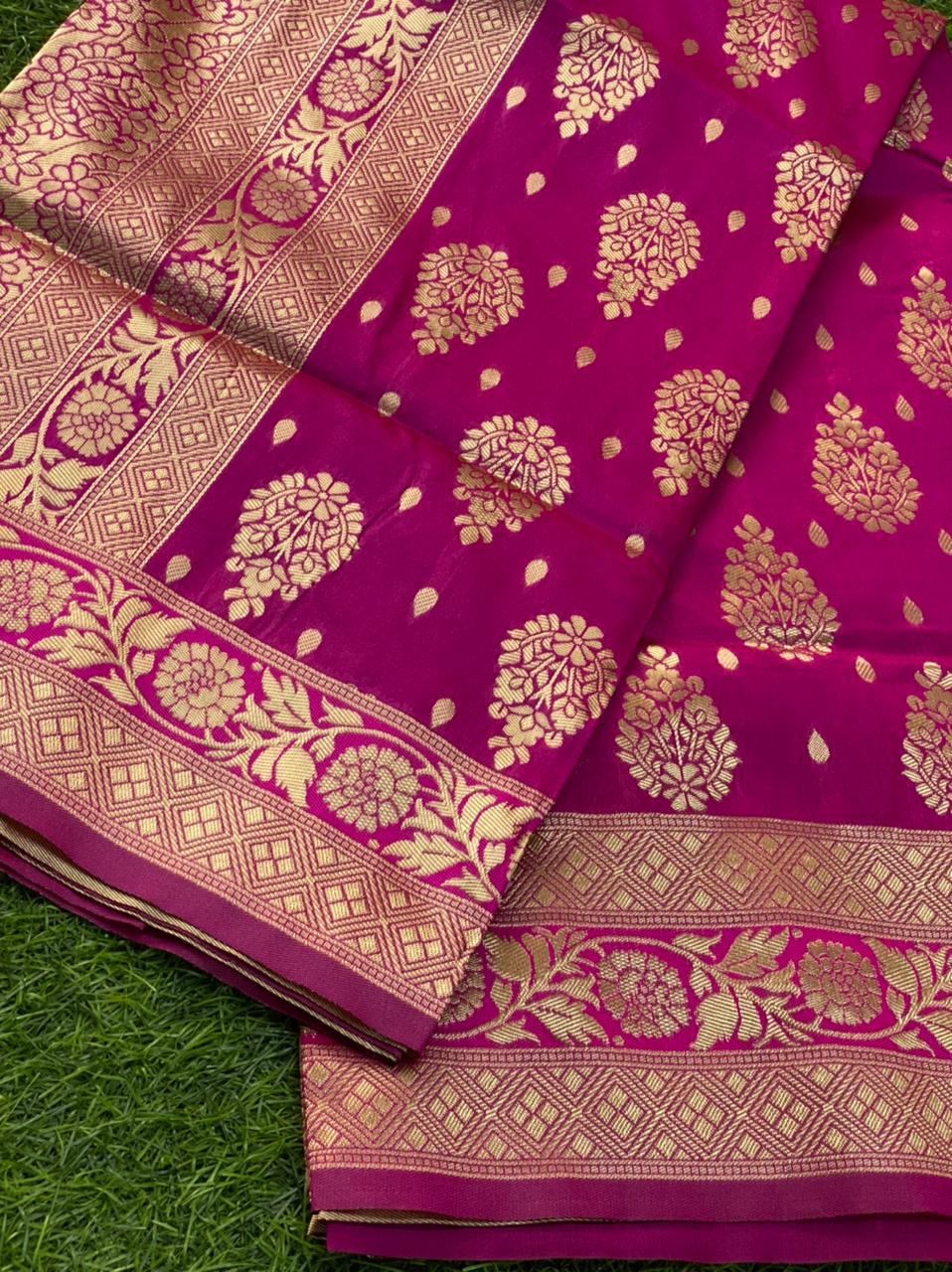 Pink Butta Patti Saree: Timeless Charm for Festive Occasions - Outfit Odessey