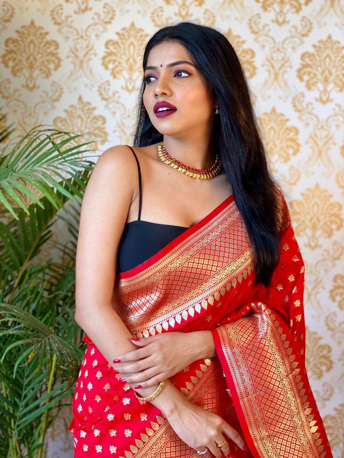 Crimson Allure: Red Bindi Saree for Radiant Elegance - Outfit Odessey